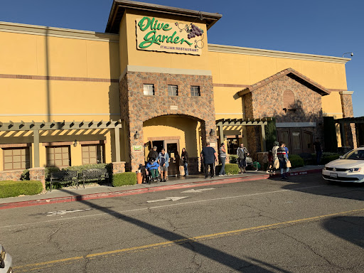 Olive Garden Italian Restaurant — Mediterranean Restaurant in Milpitas, CA
