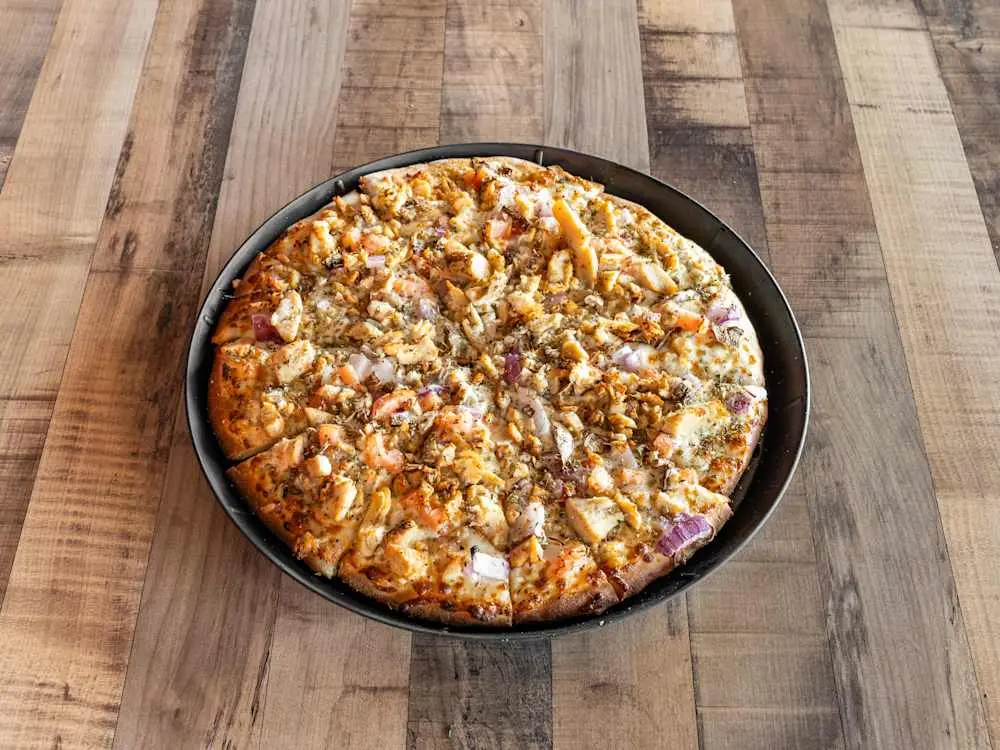 Garlic Chicken Pizza at Parktown Pizza Company