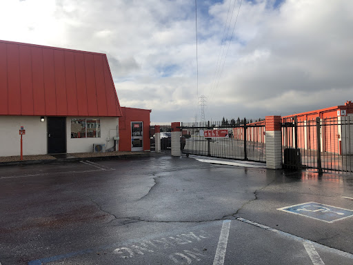 Public Storage — Self-Storage Facility in Milpitas, CA