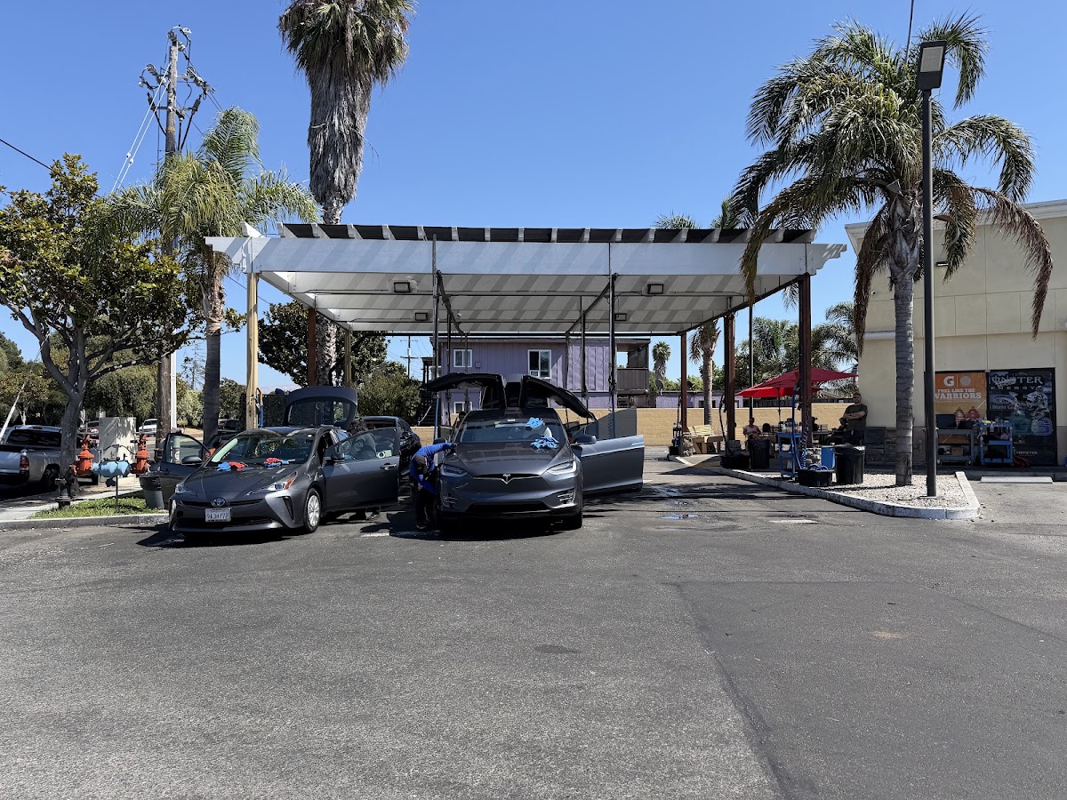 $10 off first Works Wash at Autopia Car Wash
