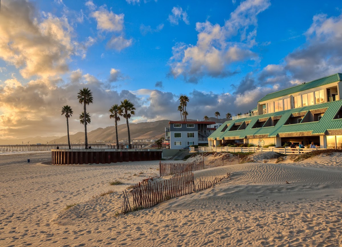Clam festival hot tub stay with $50 dining credit and bubbly at SeaVenture Beach Hotel