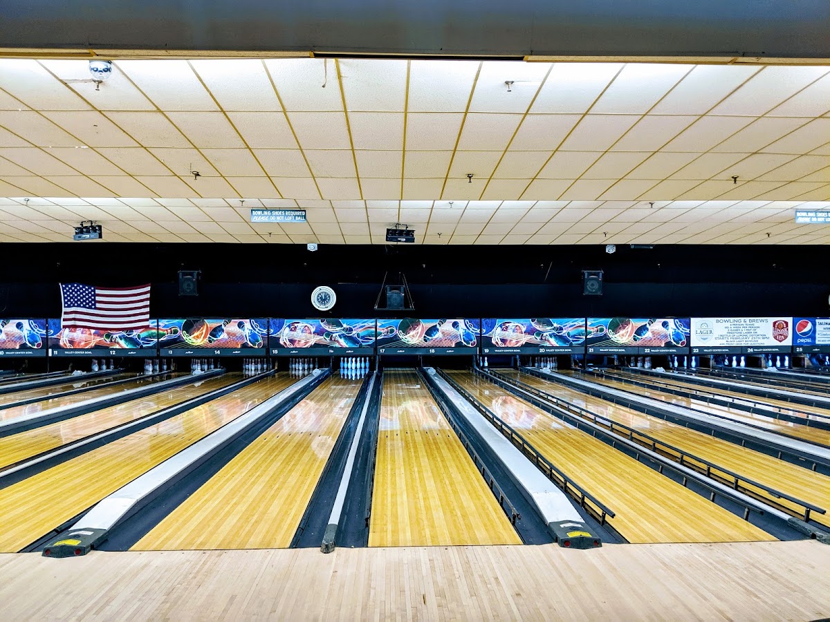 Birthday club: free bowling pass at Valley Center Bowl