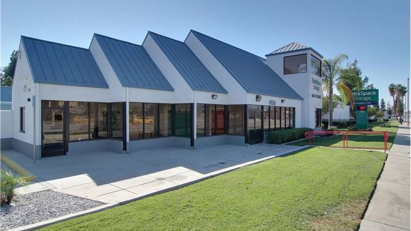 First-month free or half-off storage at Extra Space Storage E Highland