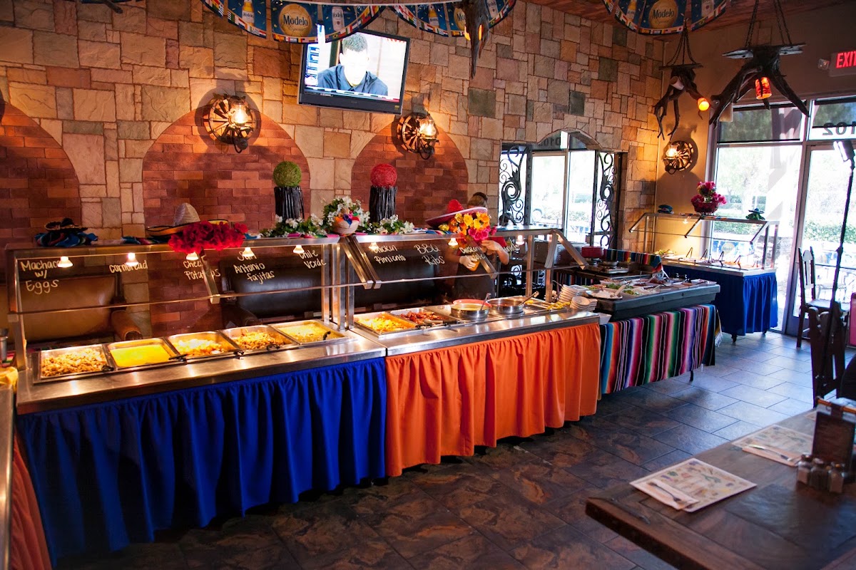 La Cocina Bar & Grill / La Cocina de Reyes — Mexican Restaurant in Temecula, CA