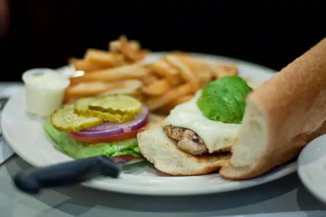 Baldies Chicken Sandwich (8 oz) at Baldie's Cafe