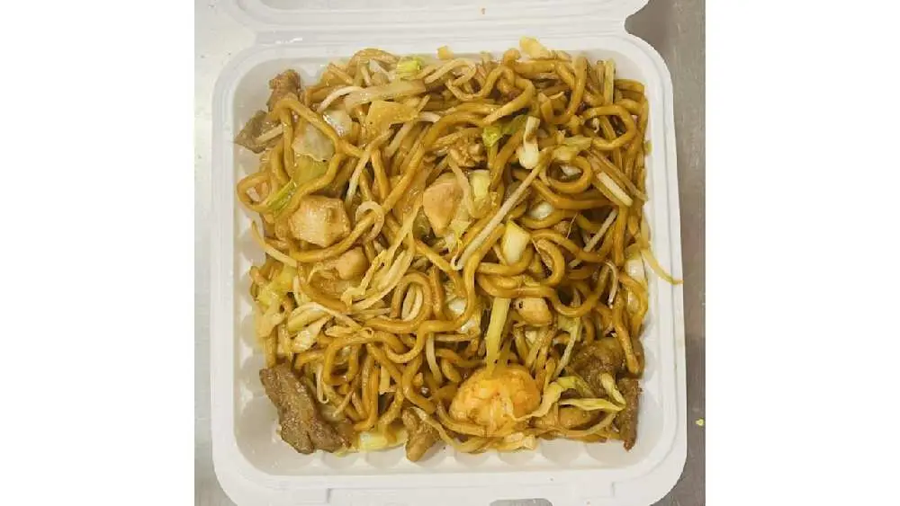 Combo Chow Mein at Uncle Yu Restaurant
