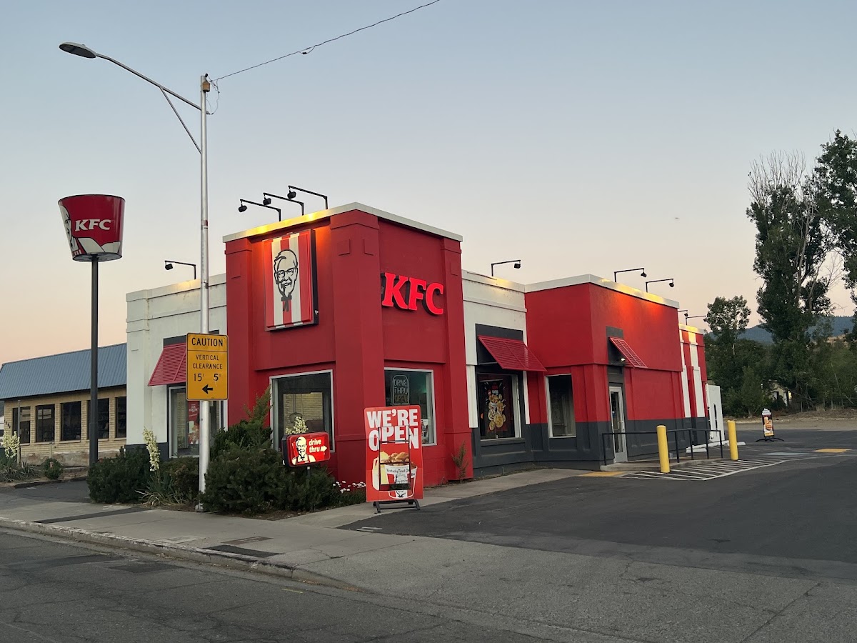 KFC — Fried Chicken Restaurant in Yreka, CA (photo 3 of 3)