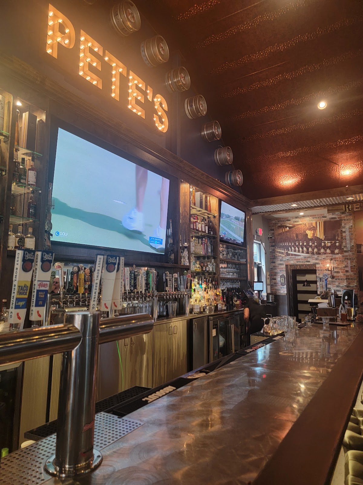 Pete’s Restaurant & Brewhouse — American Restaurant in Yuba City, CA (photo 3 of 3)
