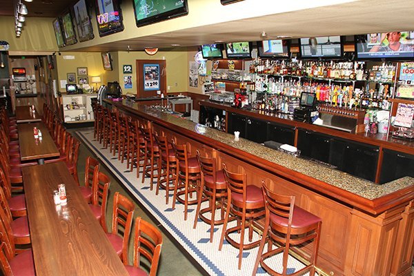 The Point Bar & Grill — Bar in Arlington, WA