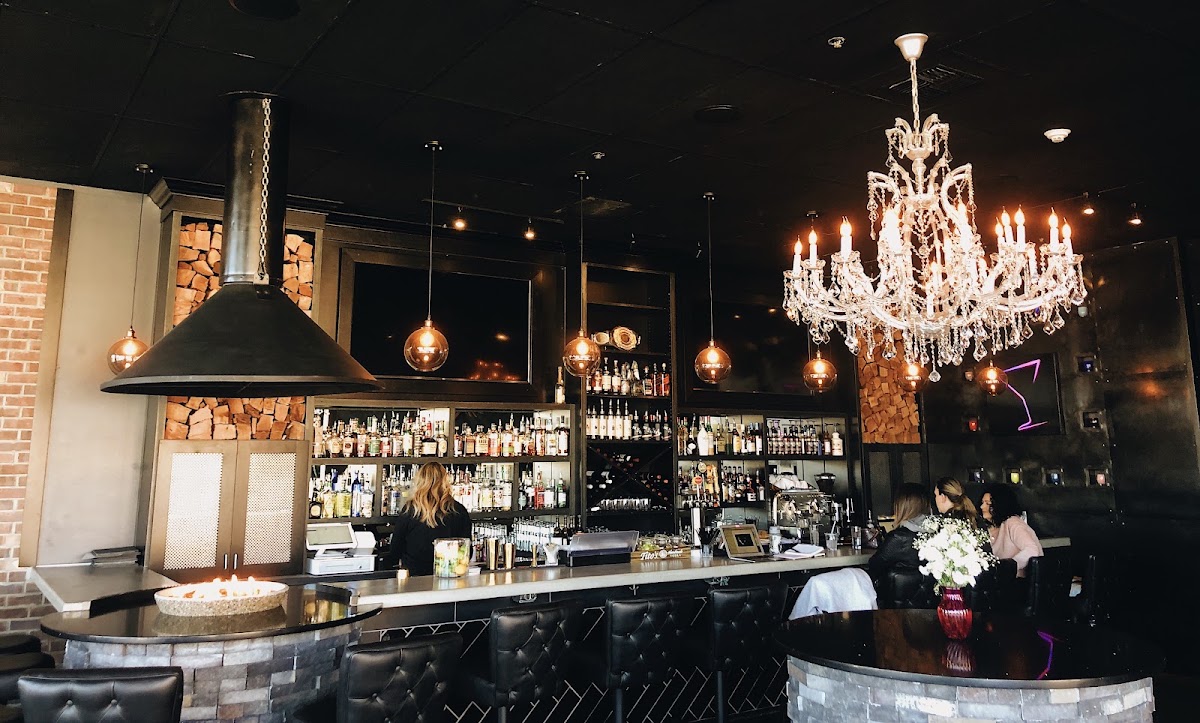 Glow Martini Lounge — Cocktail Bar in Bonney Lake, WA
