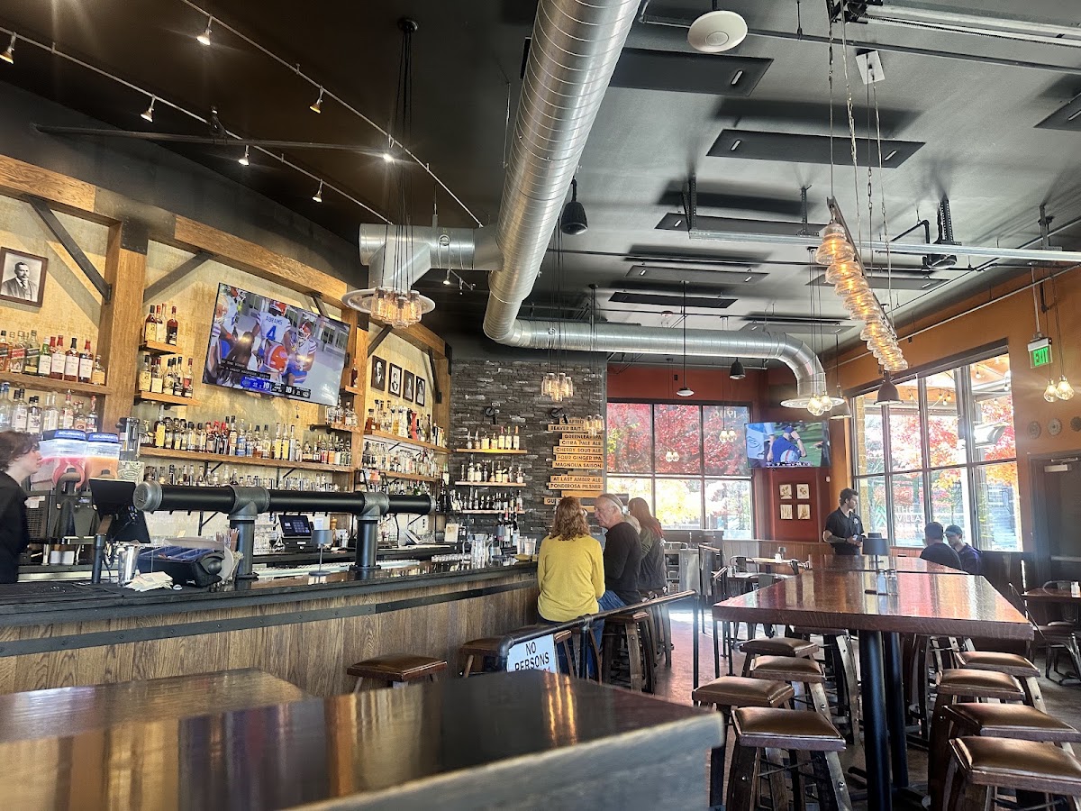 Beardslee Public House — in Bothell, WA (photo 2 of 2)