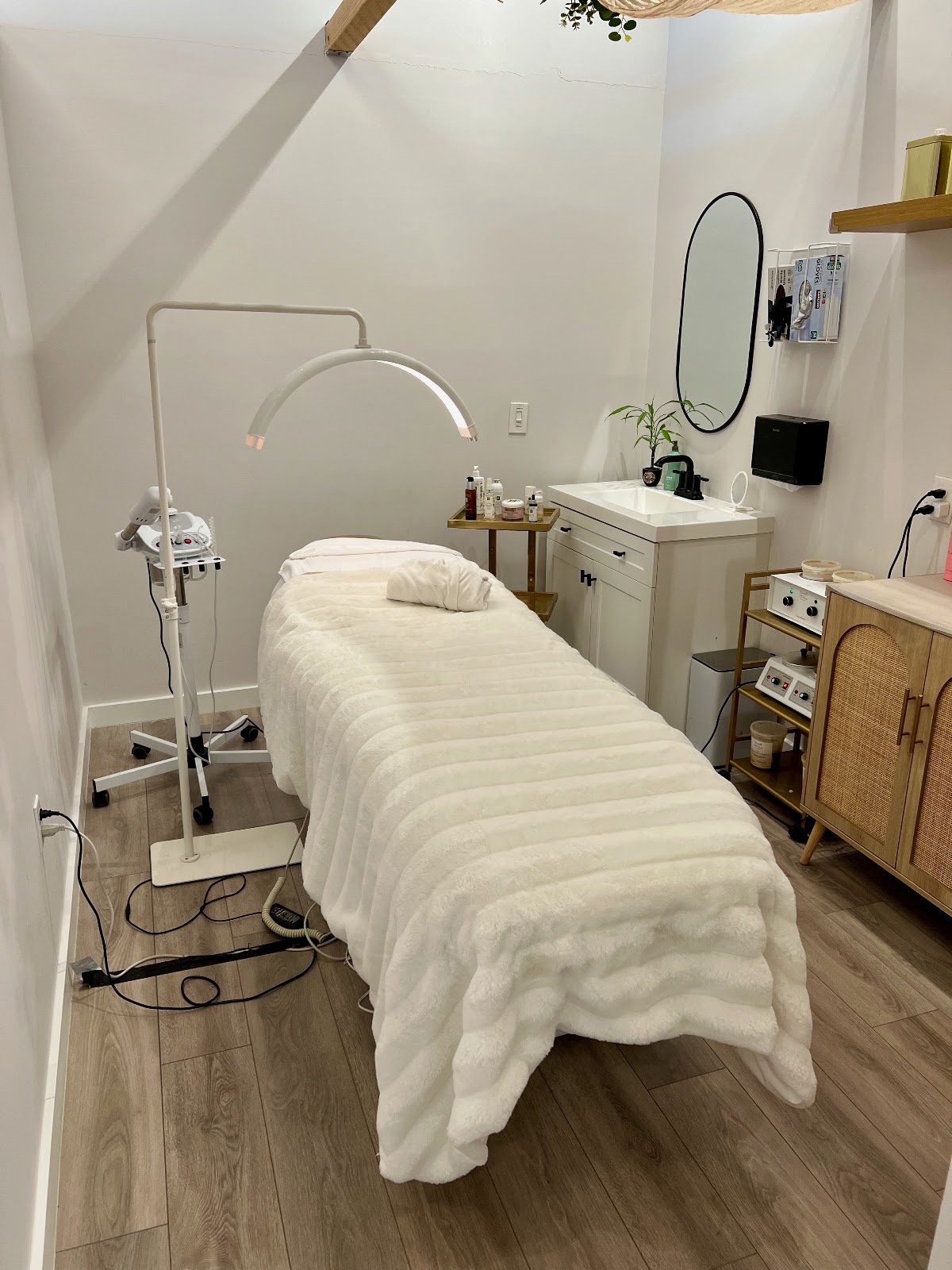 LashLuv Beauty Bar — Beauty Salon in Bothell, WA (photo 3 of 3)